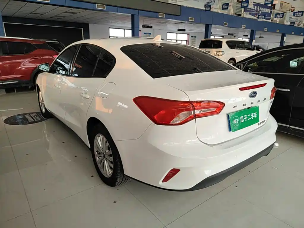 Ford Focus 2019 2019 Sedan EcoBoost 180 Automatic Fengchao