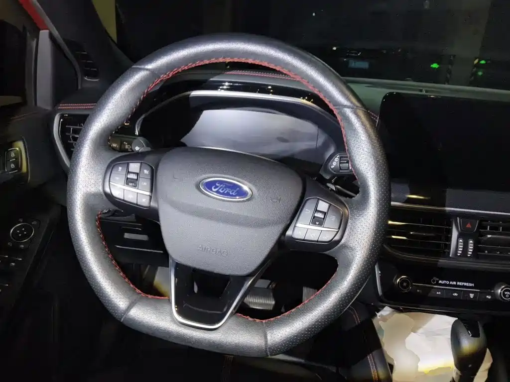 Photo 6 - Ford Focus