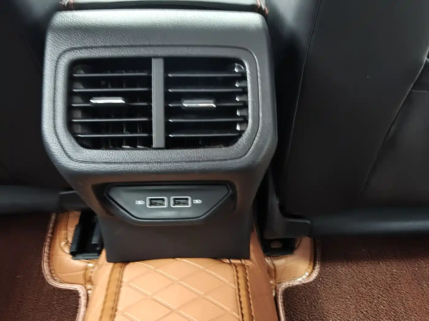 Volkswagen Bora 2025 200TSI DSG Joy Ride Navigation Edition фото 14