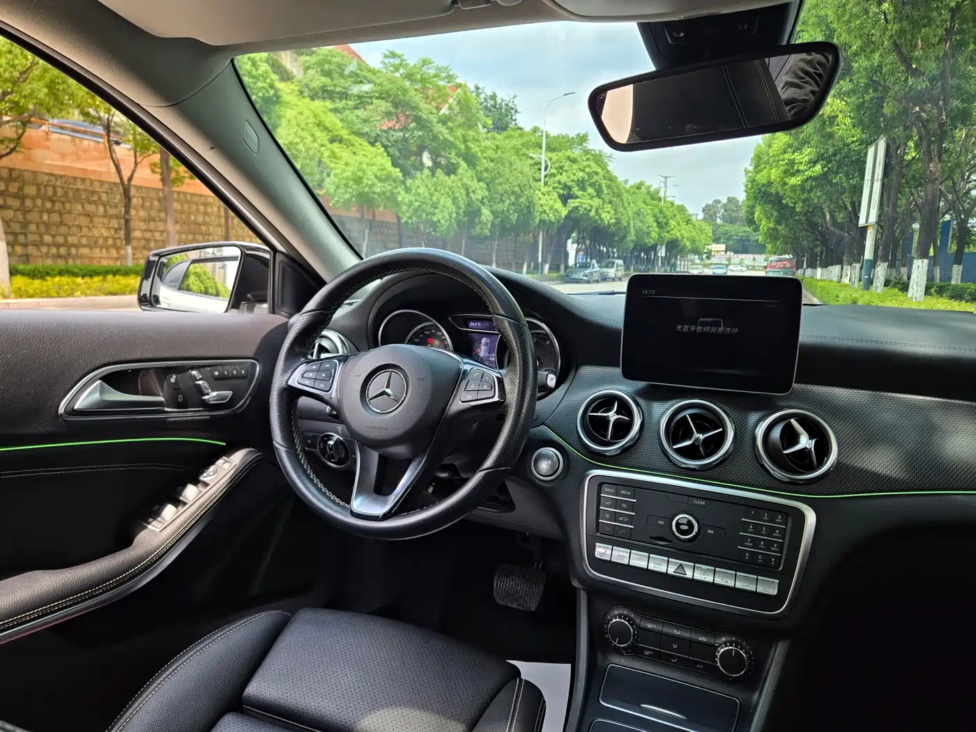 Mercedes-Benz GLA 2018 GLA 220 4MATIC Sport фото 11