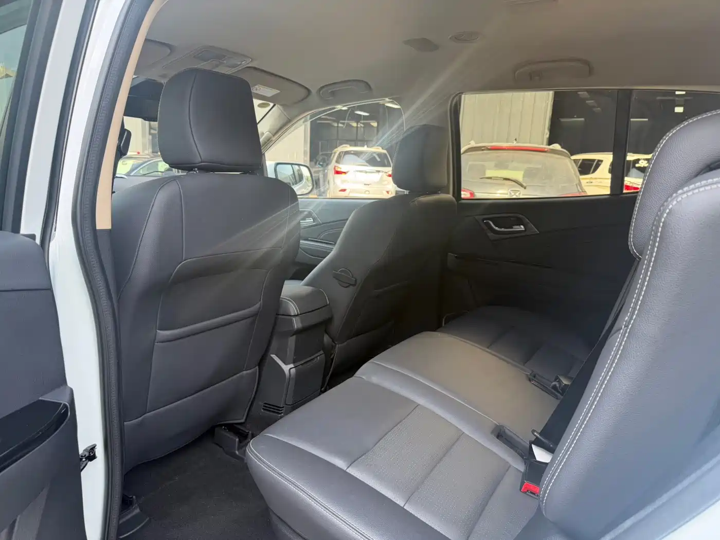 Isuzu mu-X Ranger 2022 2020 Model 1.9T Diesel Automatic 4WD Premium Edition 7-Seater China VI