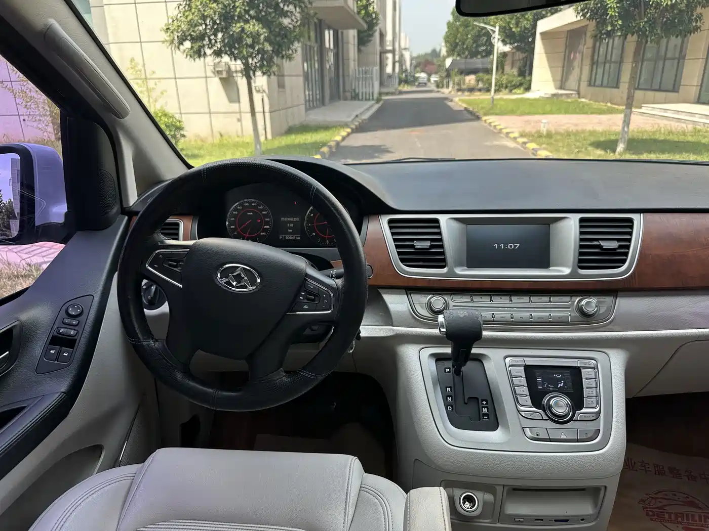 SAIC Maxus Maxus G10 2017 2018 PLUS 2.0T Automatic Elite Edition