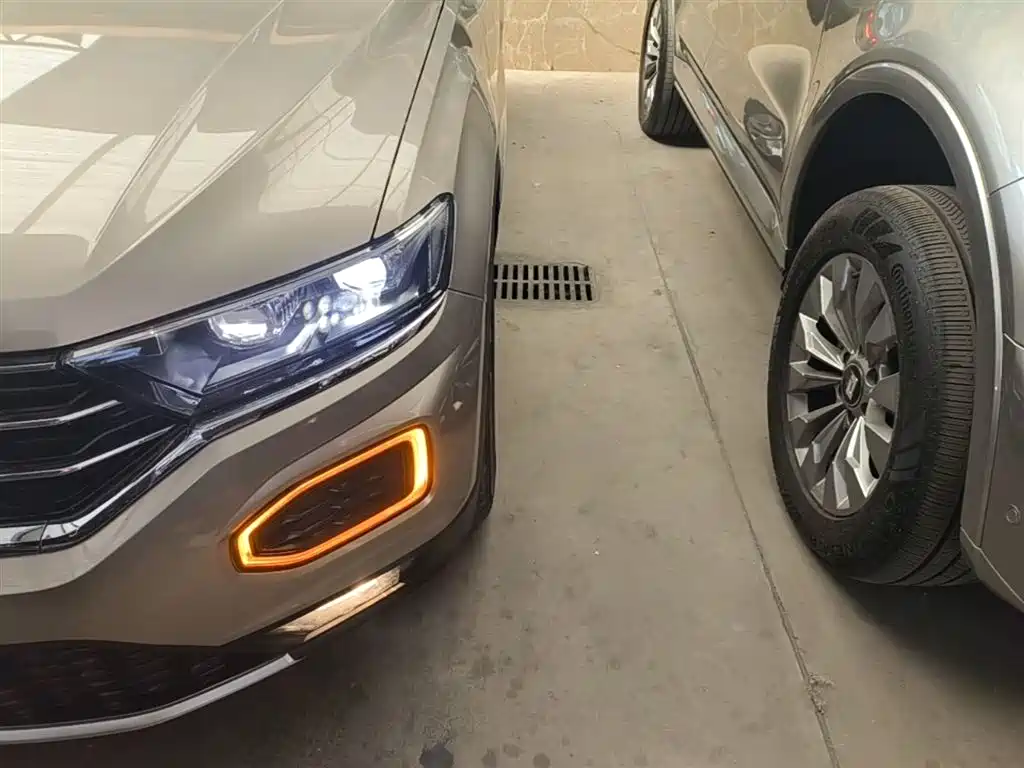 Volkswagen T-ROC 2019 230TSI DSG 2WD Progressive Version China VI фото 24