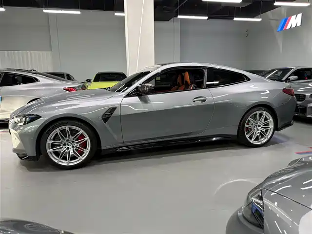 BMW M4 2024 BMW M4 Coupe M xDrive Competition — фото 3