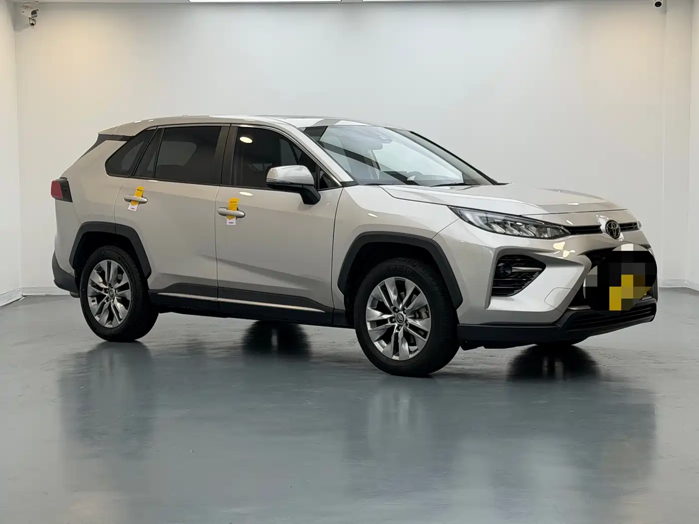 Toyota Wildlander 2021 2.0L CVT 2WD Luxury Edition фото 3