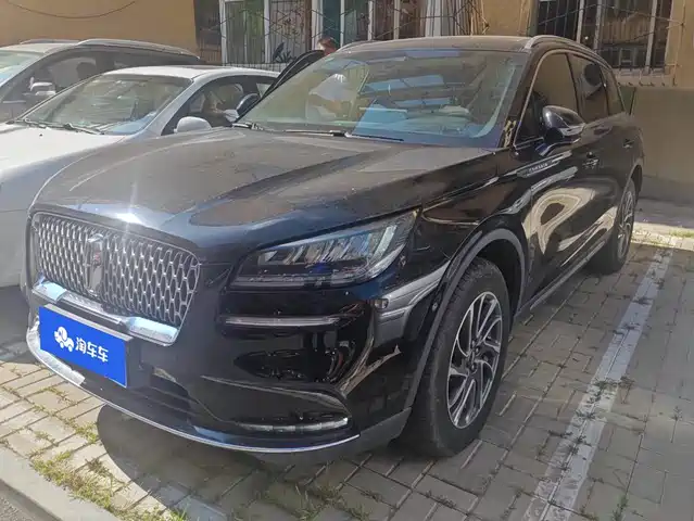 Lincoln Adventurer 2021