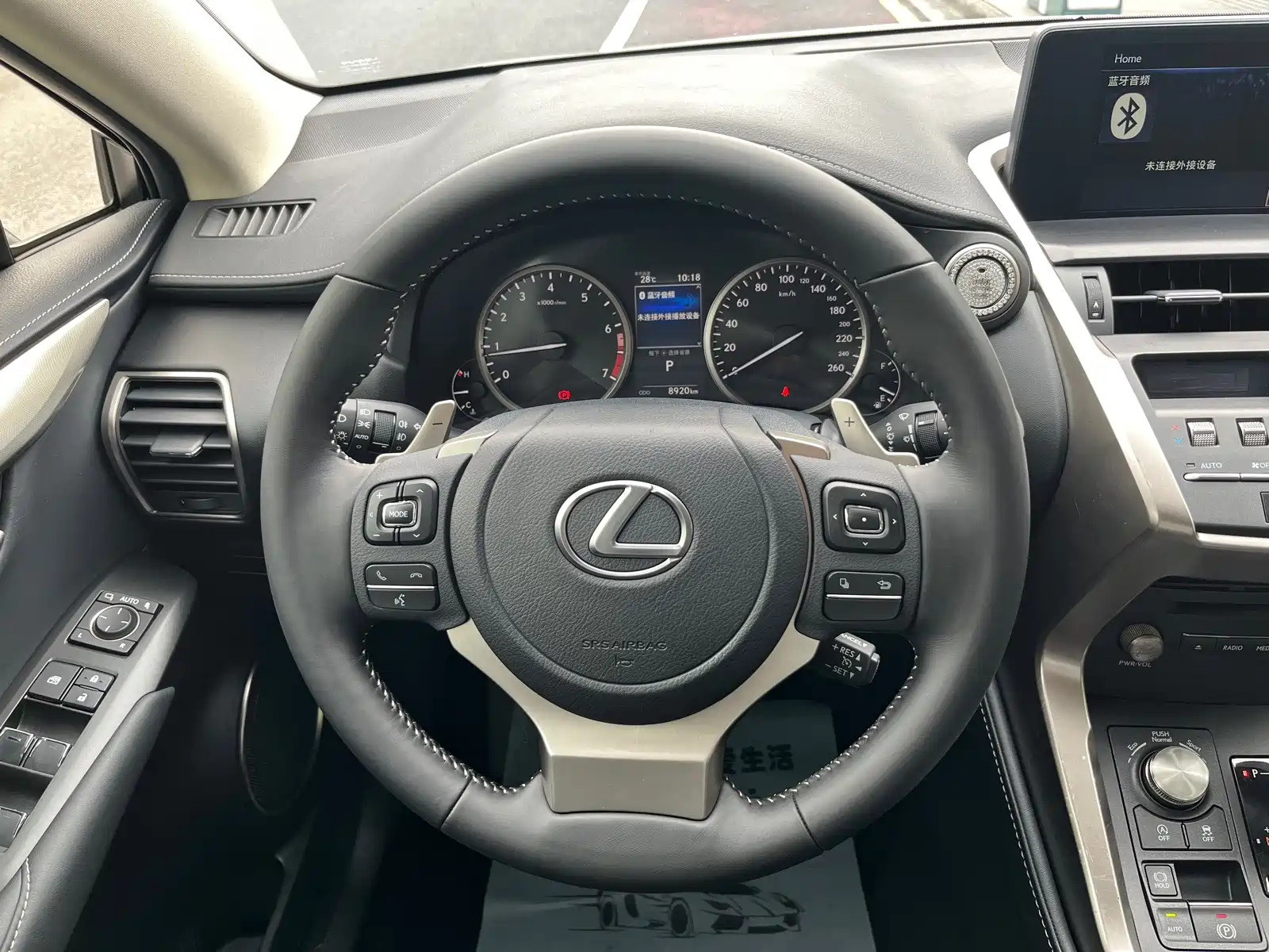 Фото 9 - Lexus NX
