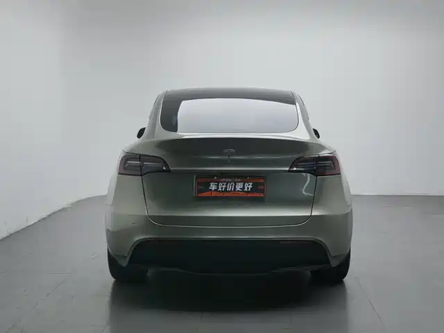 Tesla Model Y 2023 Long Range All-Wheel Drive Edition — фото 4