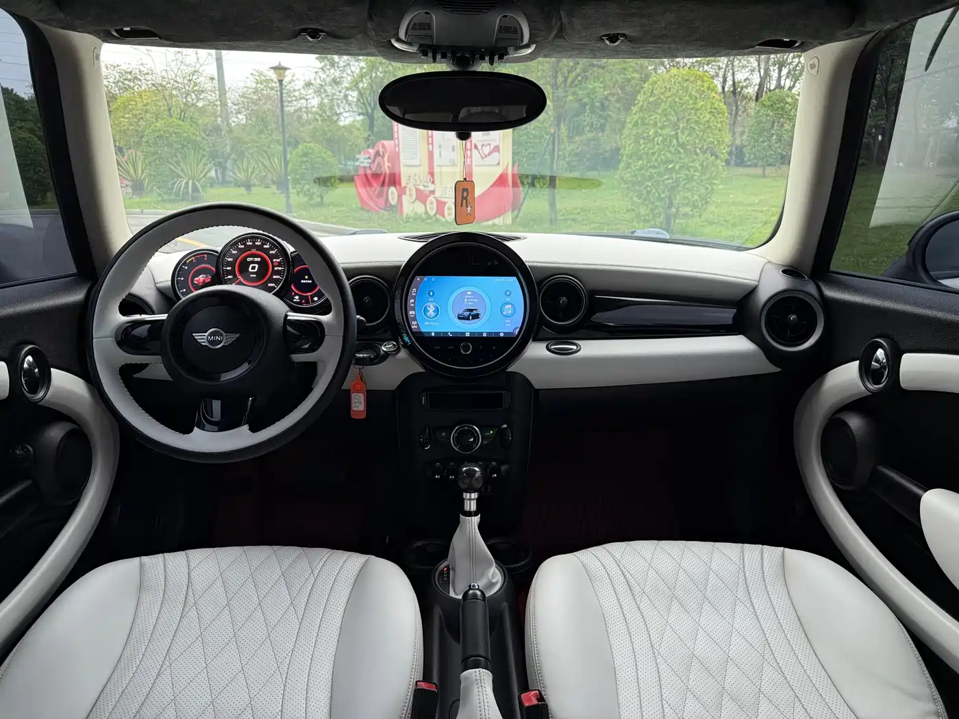 MINI 2012 1.6L ONE Baker Street фото 12