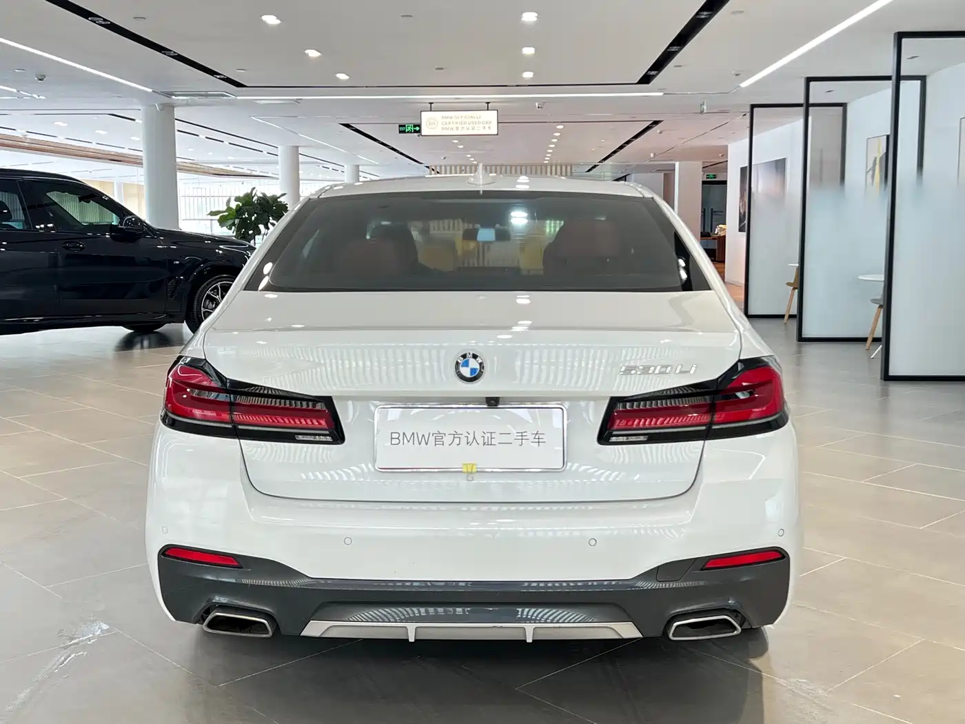 BMW 5 Series 2021 530Li Leading M Sport Package фото 17