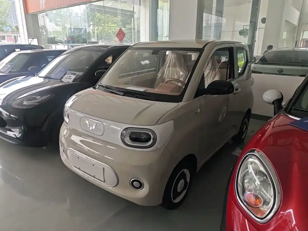 Фото 2 - Wuling Motors Hongguang MINIEV