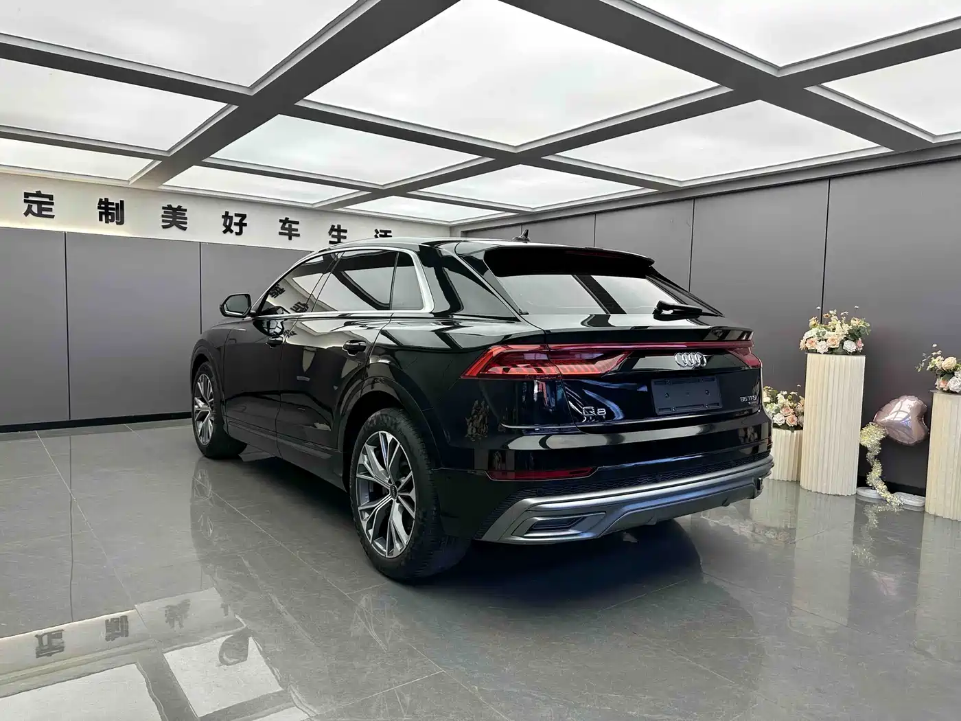 Audi Q8 2021 Model 55 TFSI Luxury Dynamic фото 9