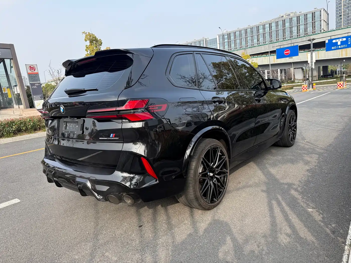 BMW X5 M 2023 Model X5 M Thunder Edition фото 20
