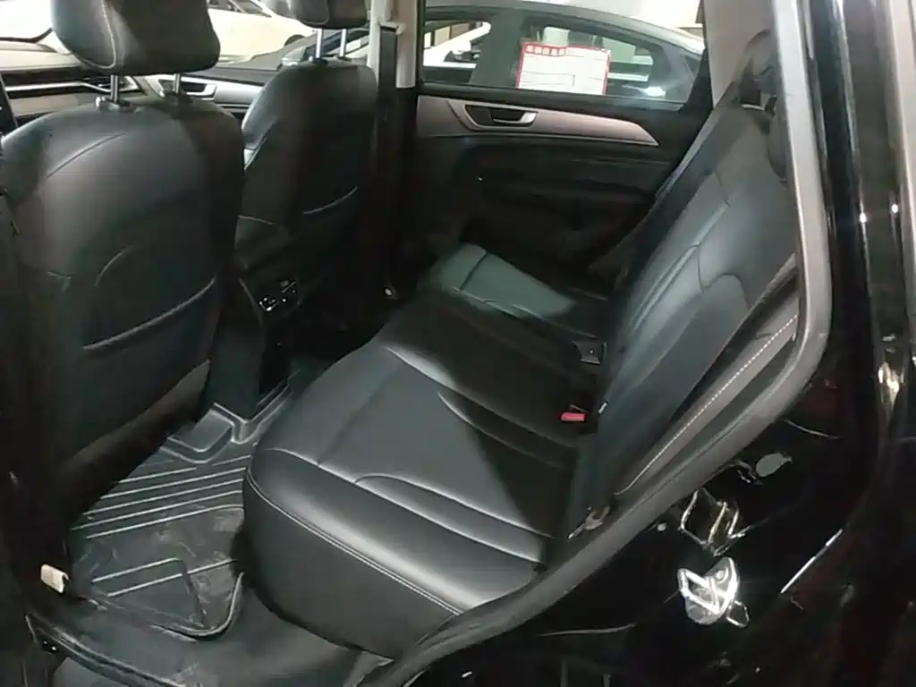 Фото 17 - Haval M6