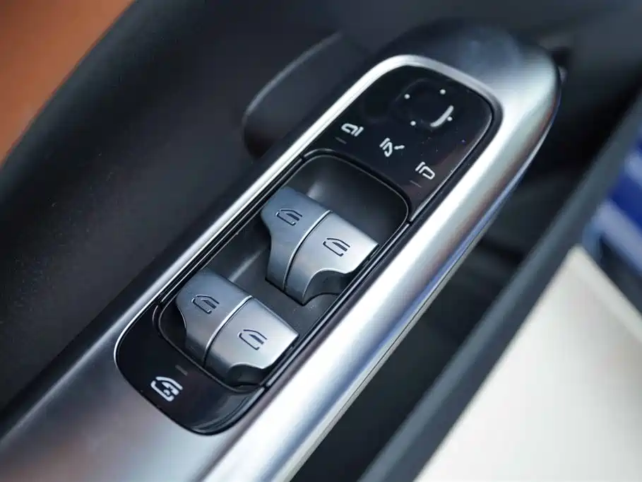 Mercedes-Benz C-Class 2022 Facelift C 260 L Sport фото 10