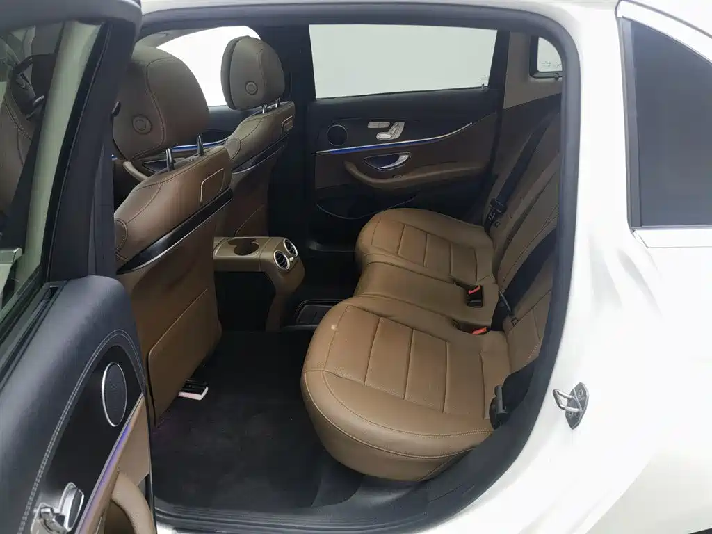 Mercedes-Benz E-Class 2018 Facelift E 300 L Sport Luxury фото 15