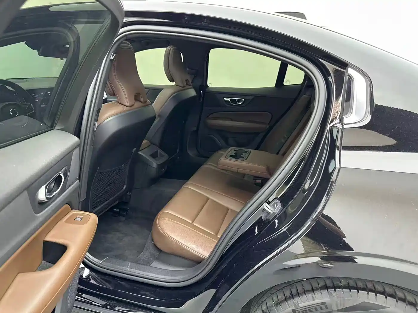 Volvo S60 2024 2024 B4 Elegance Luxury Edition