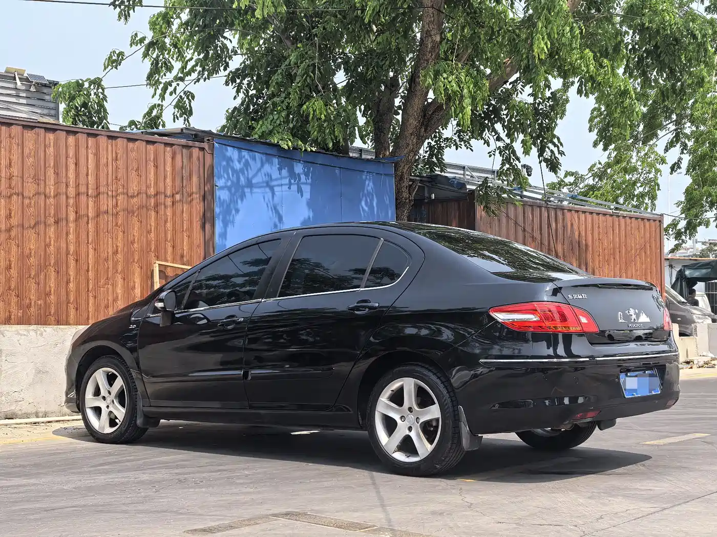 Peugeot 408 2013 2.0L Automatic Comfort Edition фото 8