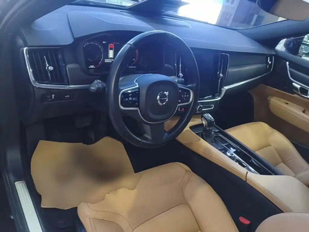 Volvo V90 2019 2017 Cross Country T5 AWD Smart Edition