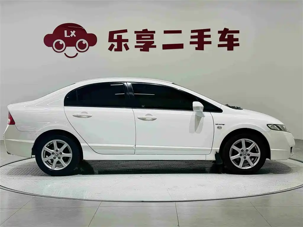 Фото 6 - Honda Civic