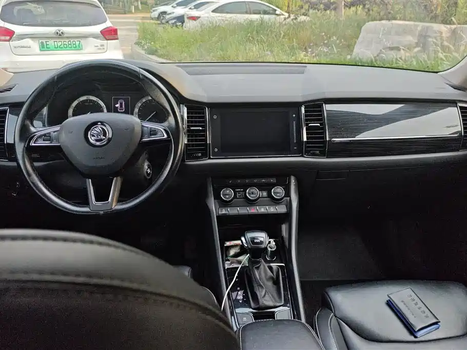 Škoda Kodiaq 2018 Facelift TSI330 5-seat 2WD Premium Luxury Edition фото 12