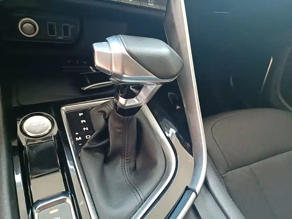 Dongfeng Aeolus Dongfeng Fengshen AX7 2021 2021 1.6T Automatic Premium Edition
