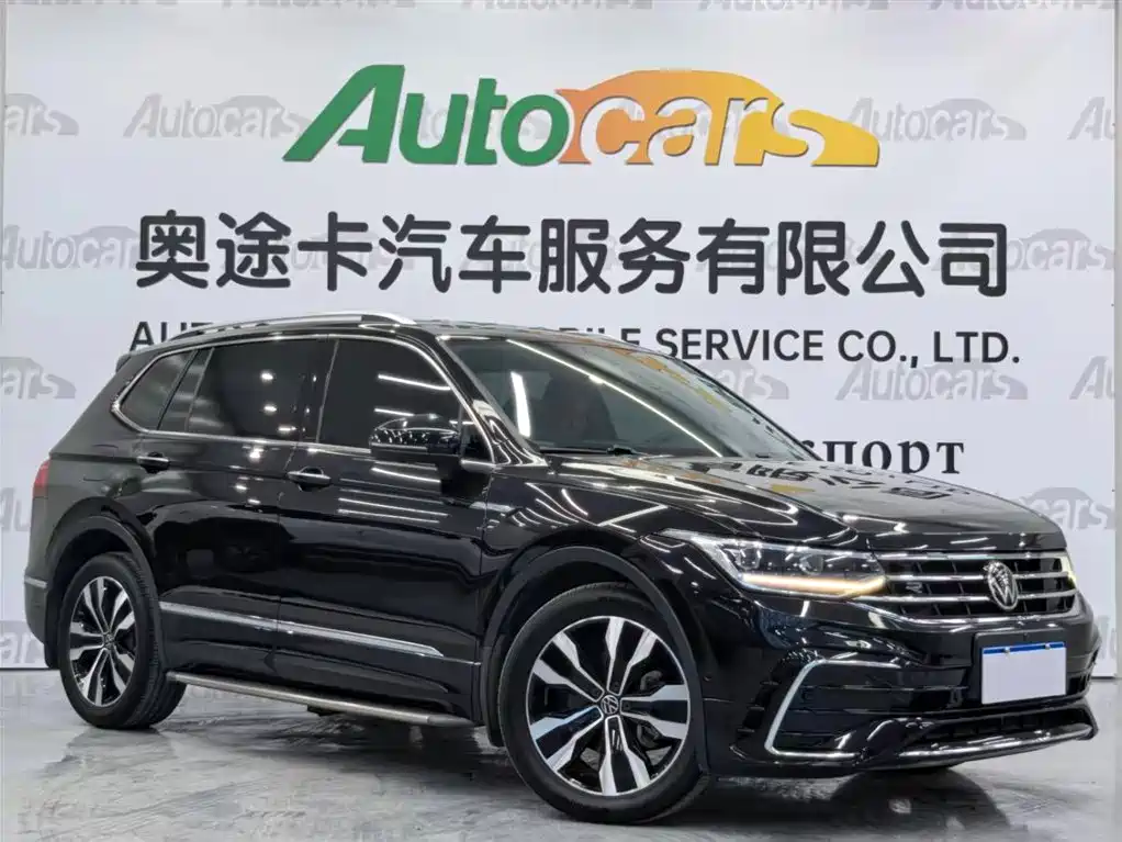 Volkswagen Tiguan L 2022 330TSI Auto 2WD R-Line Premium Edition фото 3