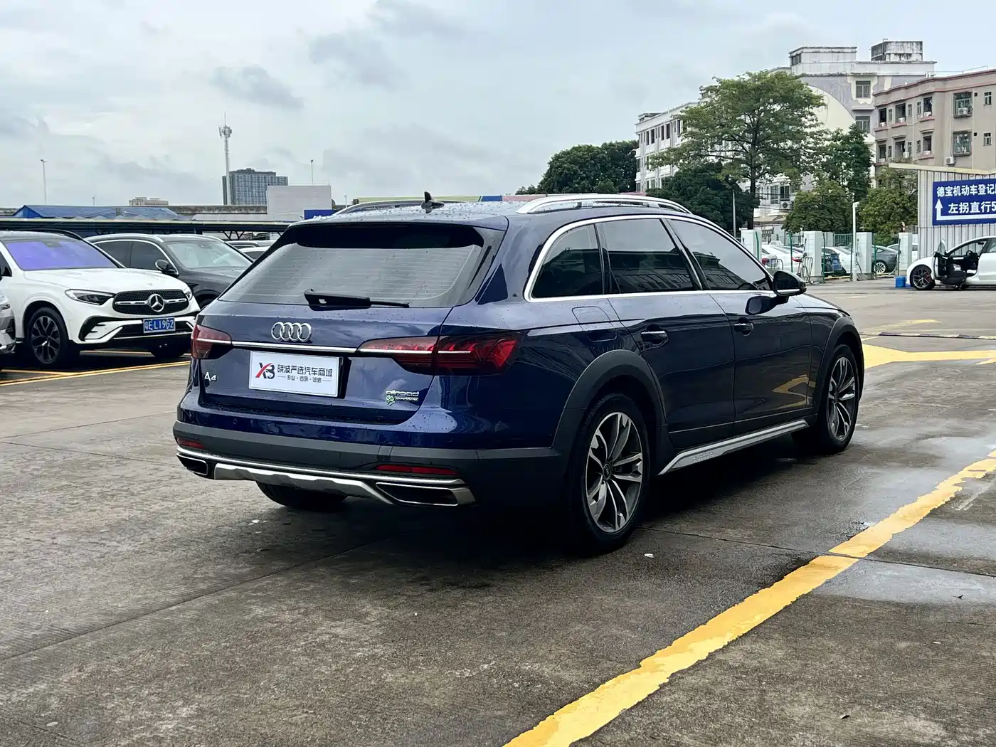 Audi A4 (Import) 2021 2021 allroad quattro Explorer