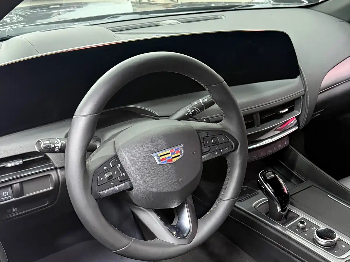 Cadillac CT5 2025 2025 Model 28T Track Performance Edition
