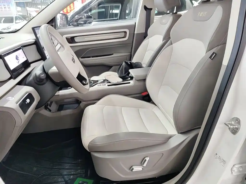 Geely ICON 2025 2026 Chocolate 1.5TD Pure Edition