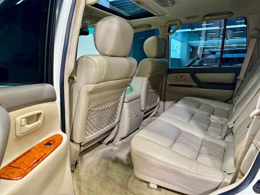 Toyota Land Cruiser 2005 4.7L Automatic VX-R фото 18
