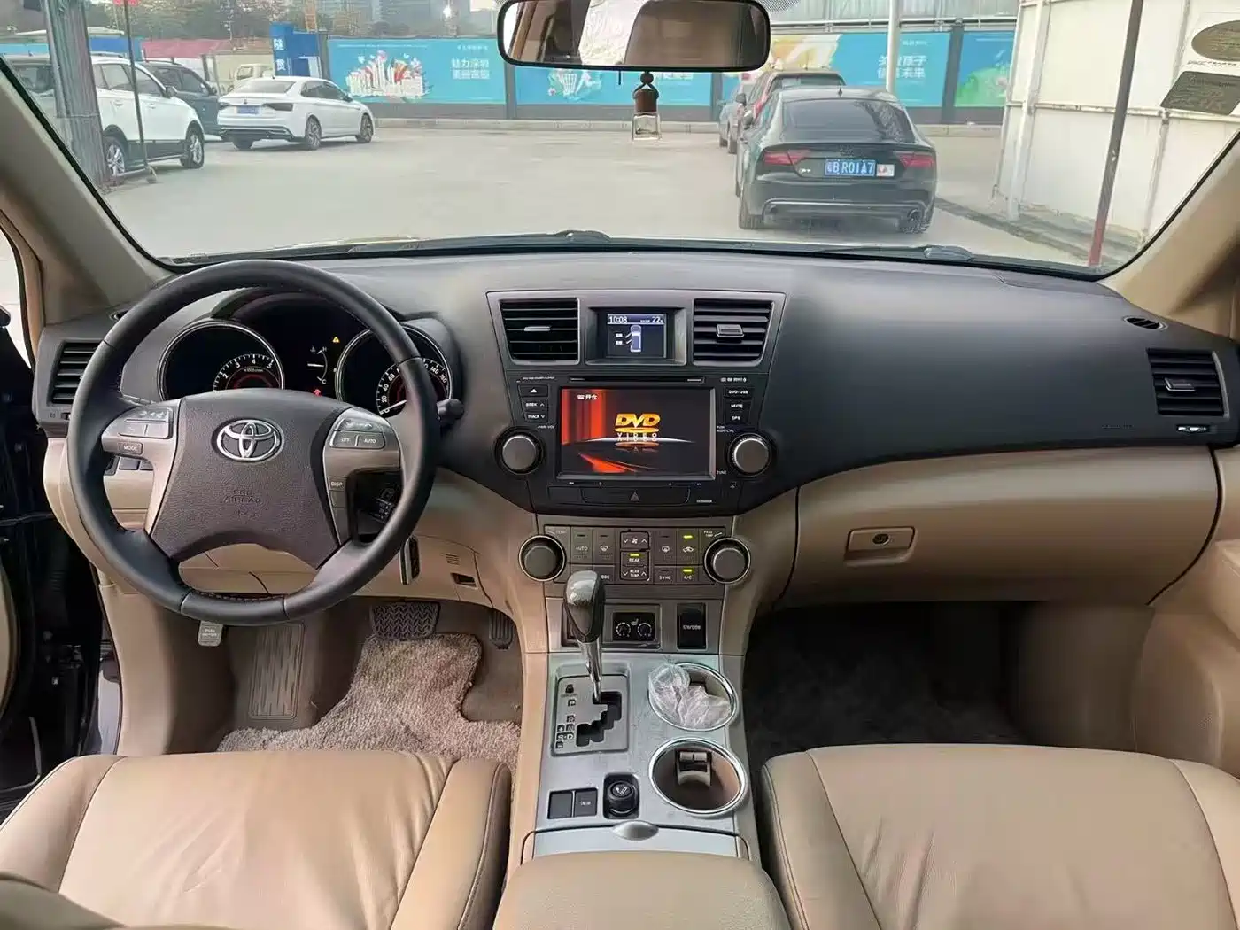 Toyota Highlander 2011 2.7L 2WD 7-seat Elite фото 12