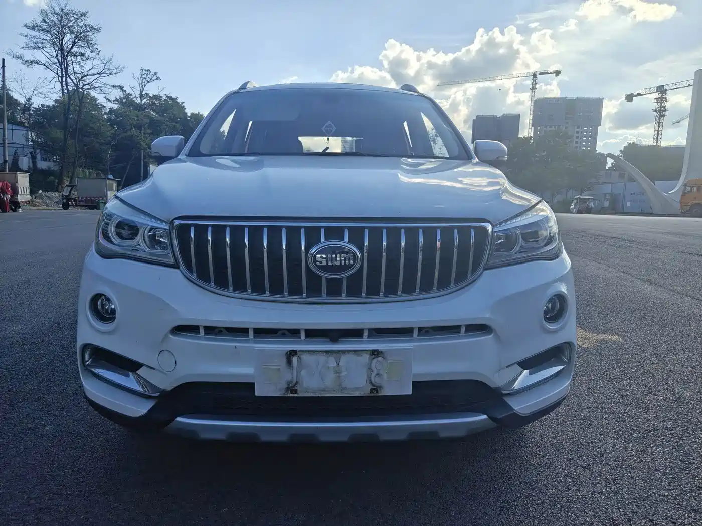 SWM Motor SWM X7 2018 2016 1.5T Manual Luxury 7-Seater