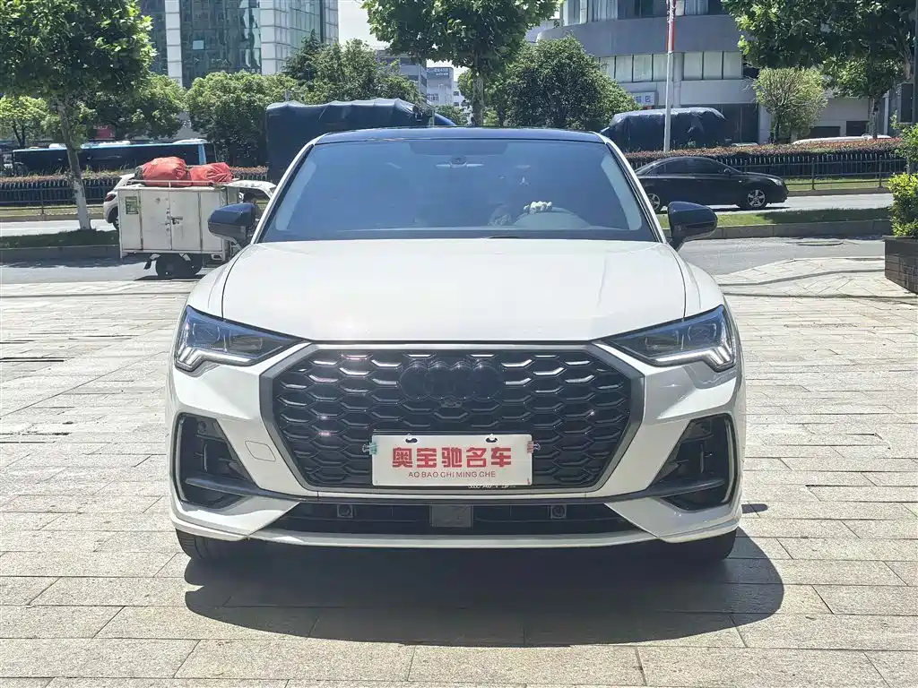 Audi Q3 Sportback 2025 quattro 45th Anniversary Edition 40TFSI Fashion фото 2