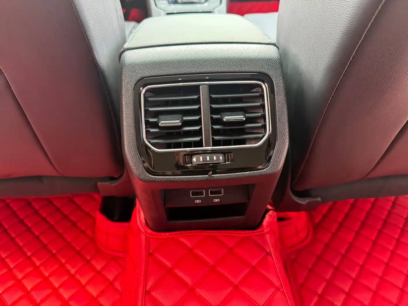 Volkswagen Lamando 2021 280TSI DSG Comfort Edition фото 13