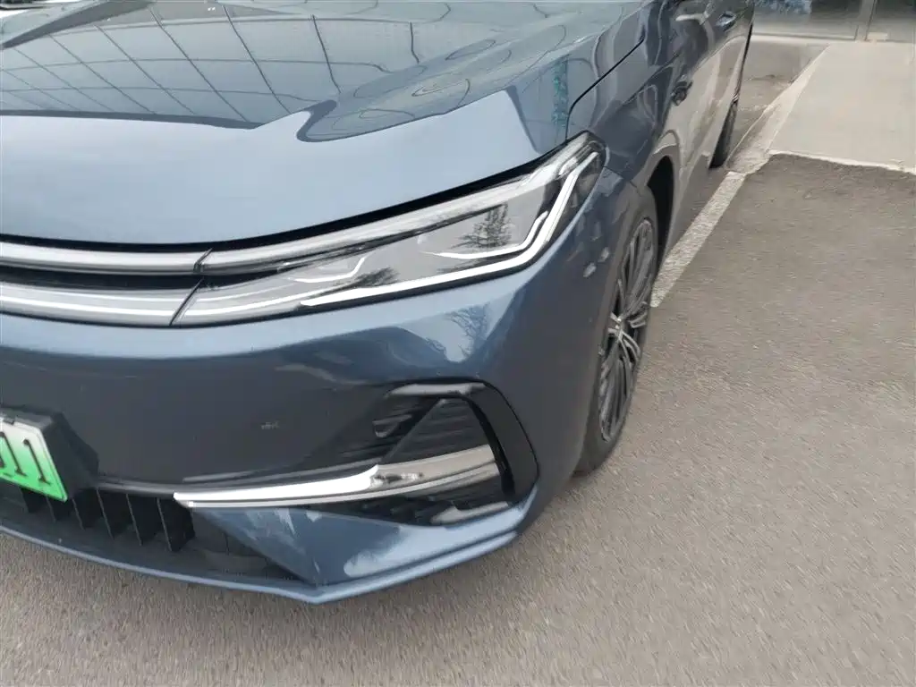 Geely Galaxy Galaxy A7 2025 EM-i фото 15