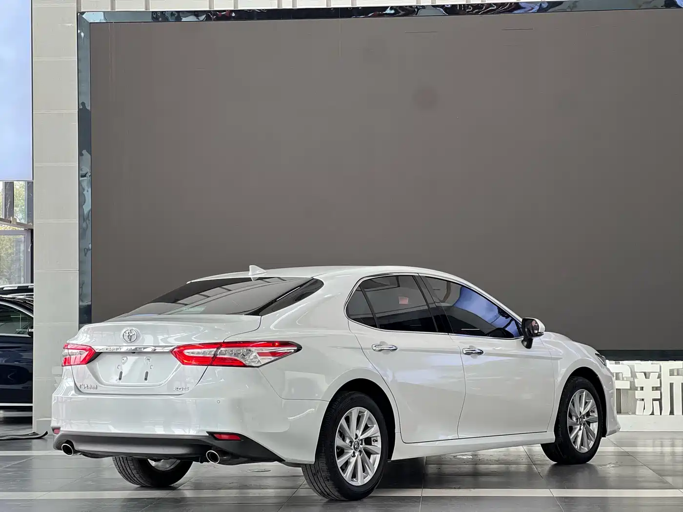Toyota Camry 2021 2.0G Luxury Edition фото 19