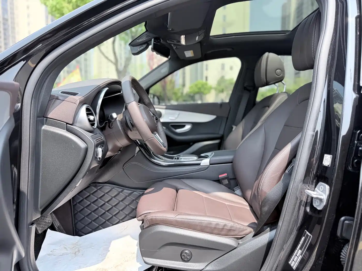 Mercedes-Benz GLC 2021 GLC 260 L 4MATIC Sporty фото 9