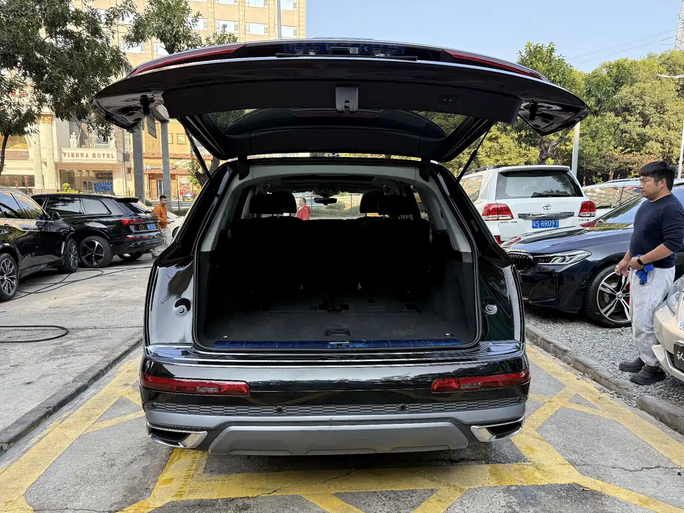 AUDI Q7