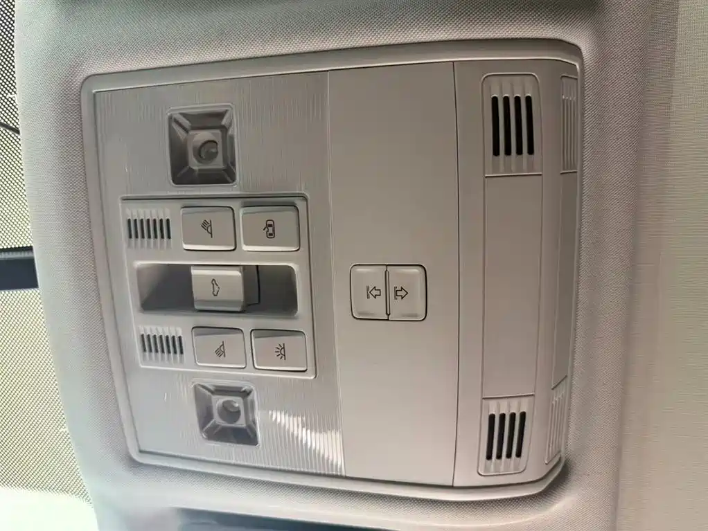 Volkswagen Tharu 2022 280TSI 2WD Comfort фото 14