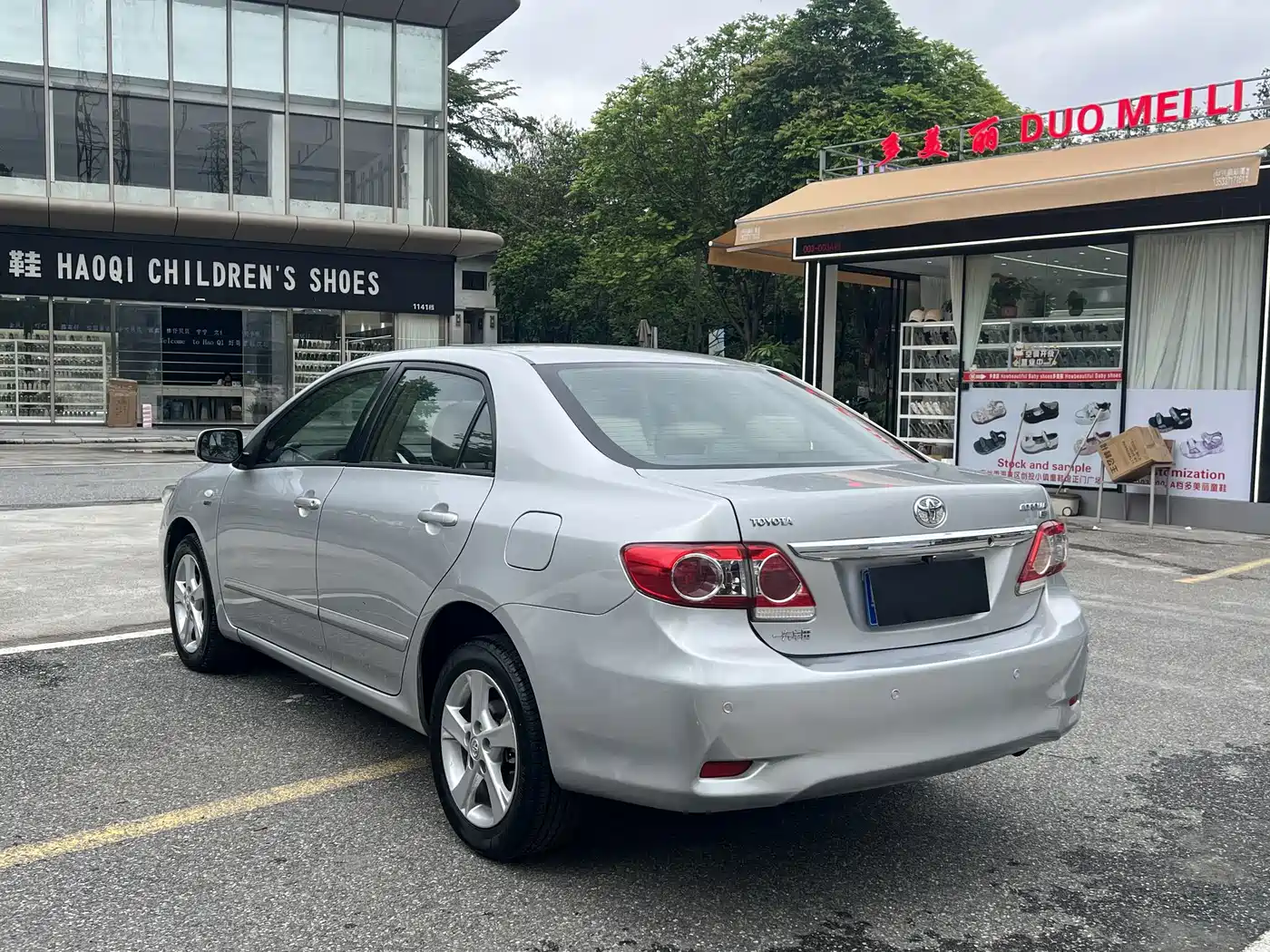 Toyota Corolla 2011 1.8L CVT GL-i фото 5
