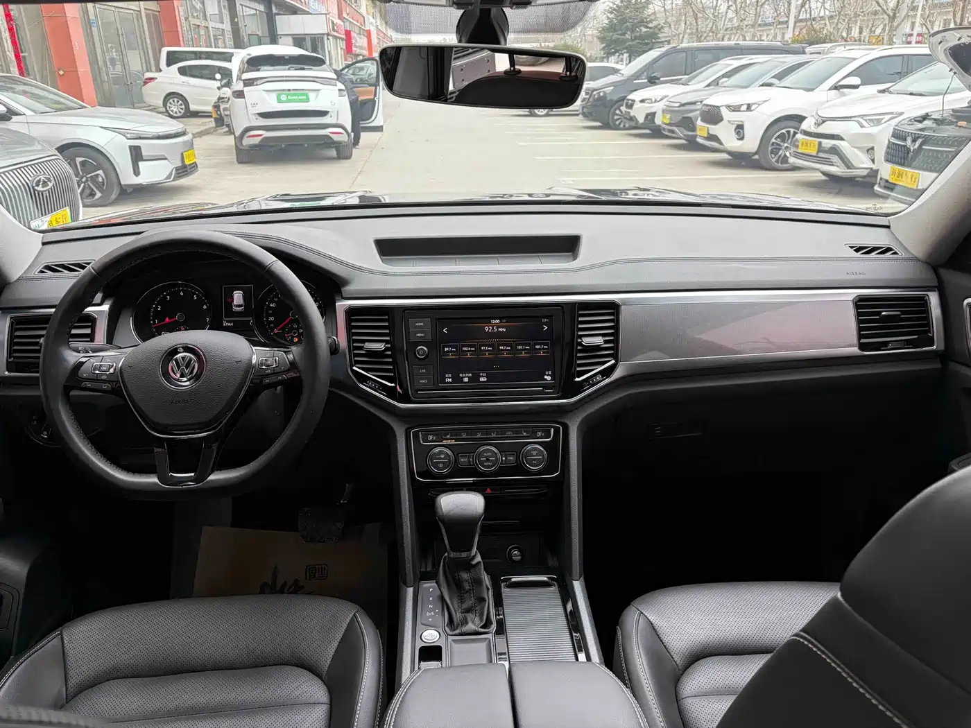 Volkswagen Teramont 2019 330TSI 2WD Luxury China VI фото 9