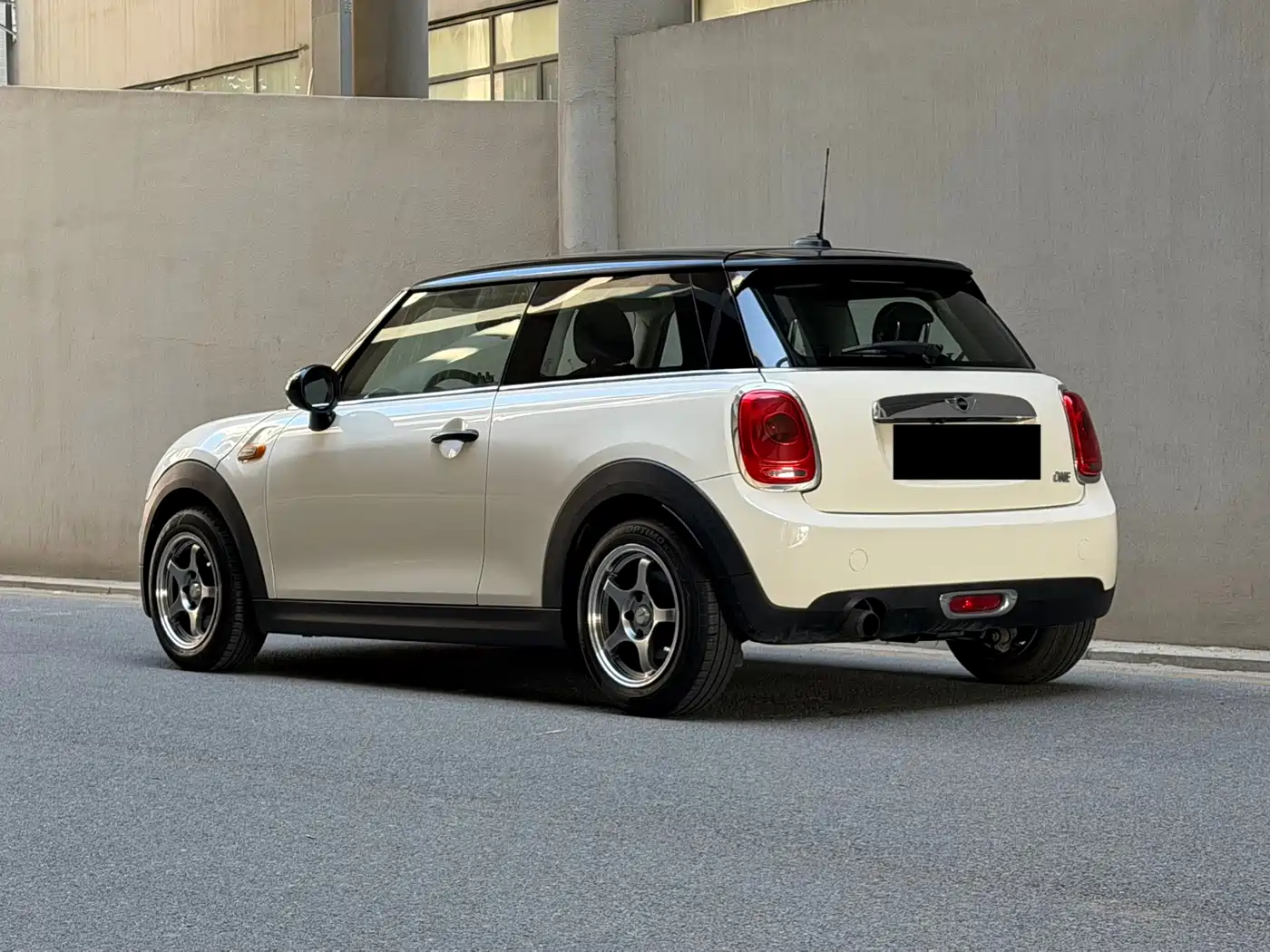 MINI 2014 1.2T ONE фото 4