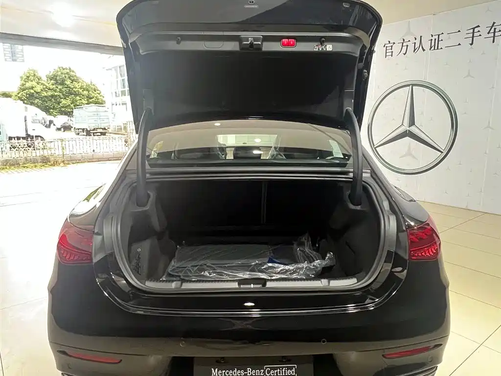 Mercedes-Benz EQE 2026 2025 500 4MATIC Pioneer