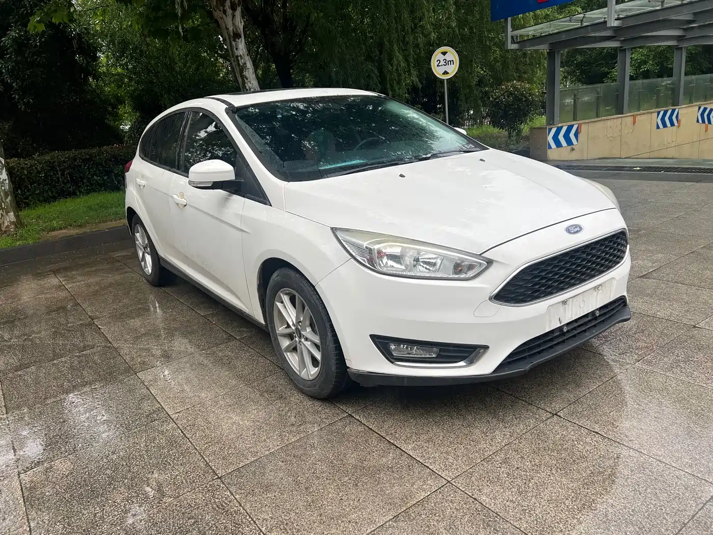 Photo 3 - Ford Focus