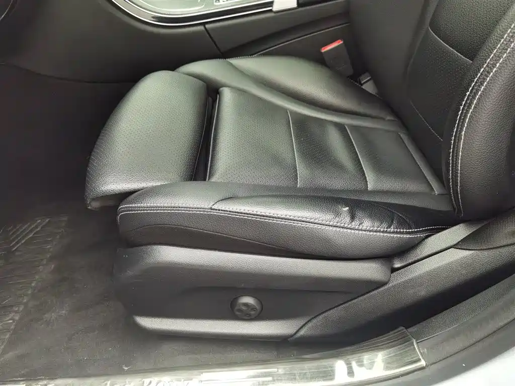 Mercedes-Benz C-Class 2017 C 200 L Sport фото 20
