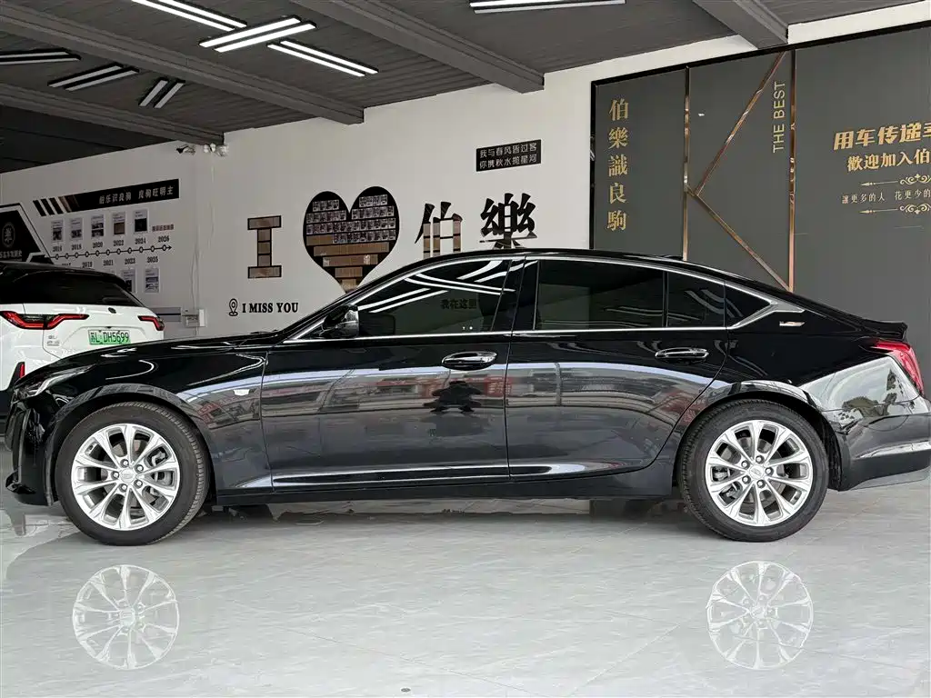 CADILLAC CT5
