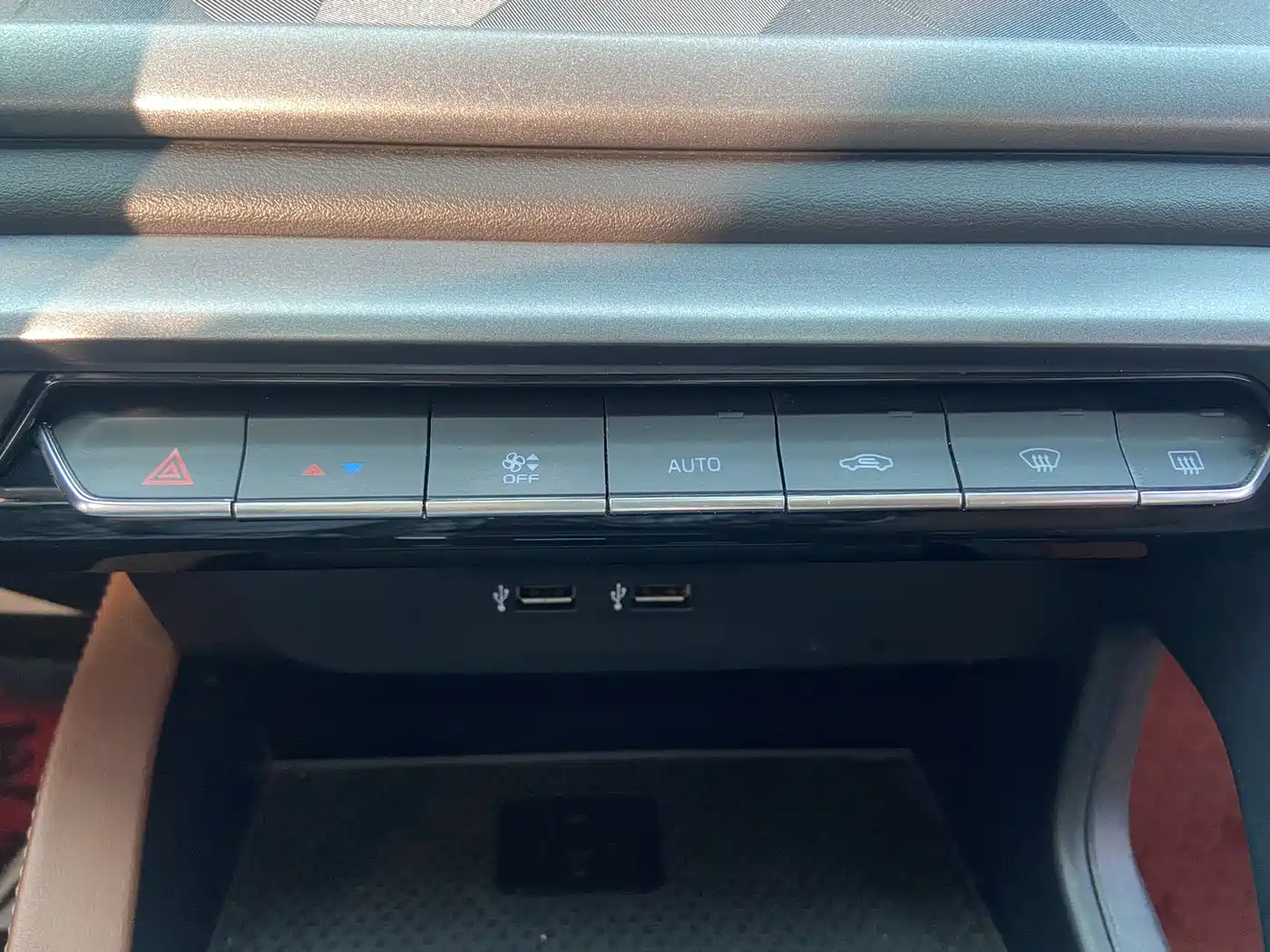 GEELY AUTOMOBILE VISION X6