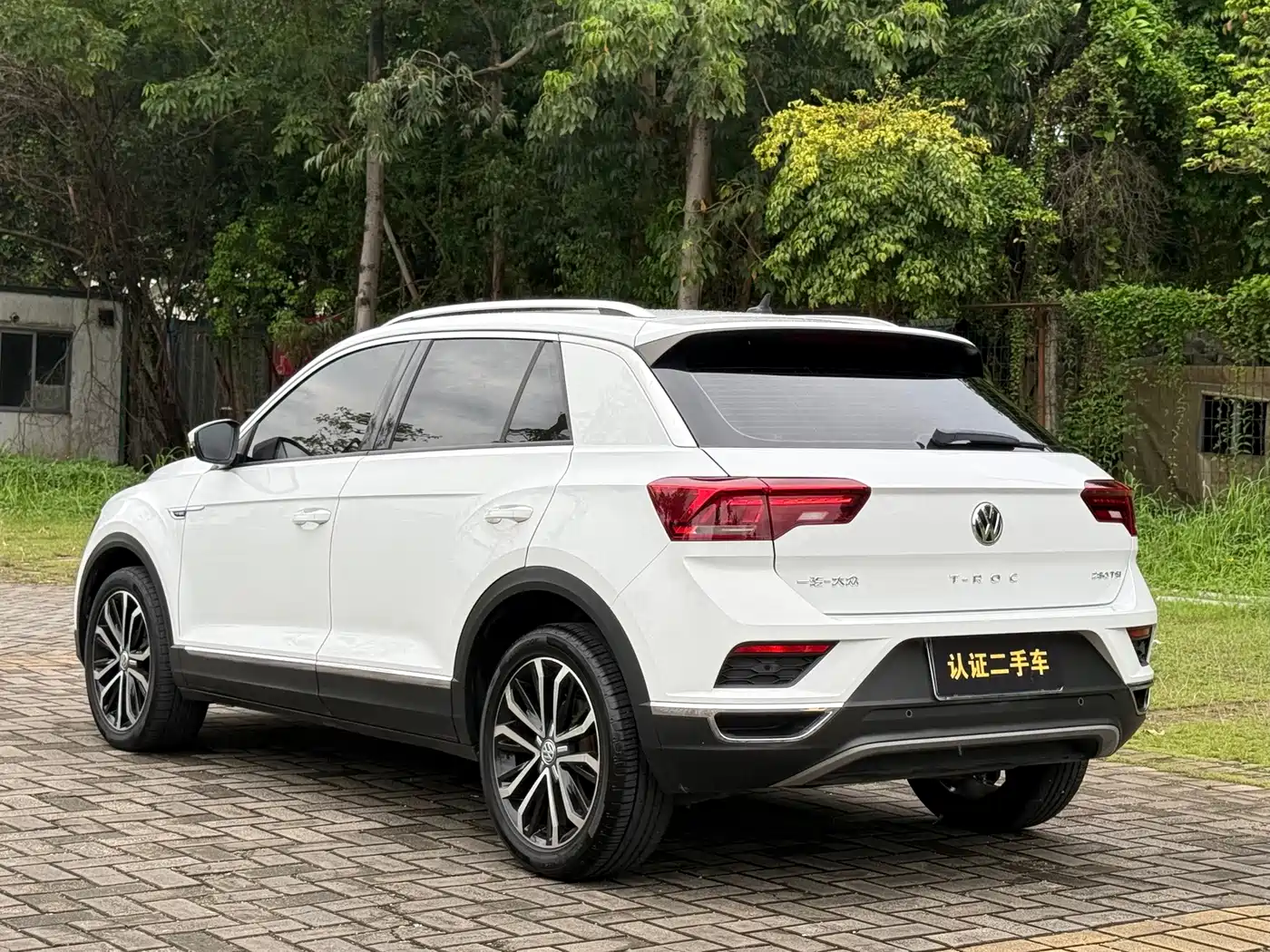 Фото 14 - Volkswagen T-ROC
