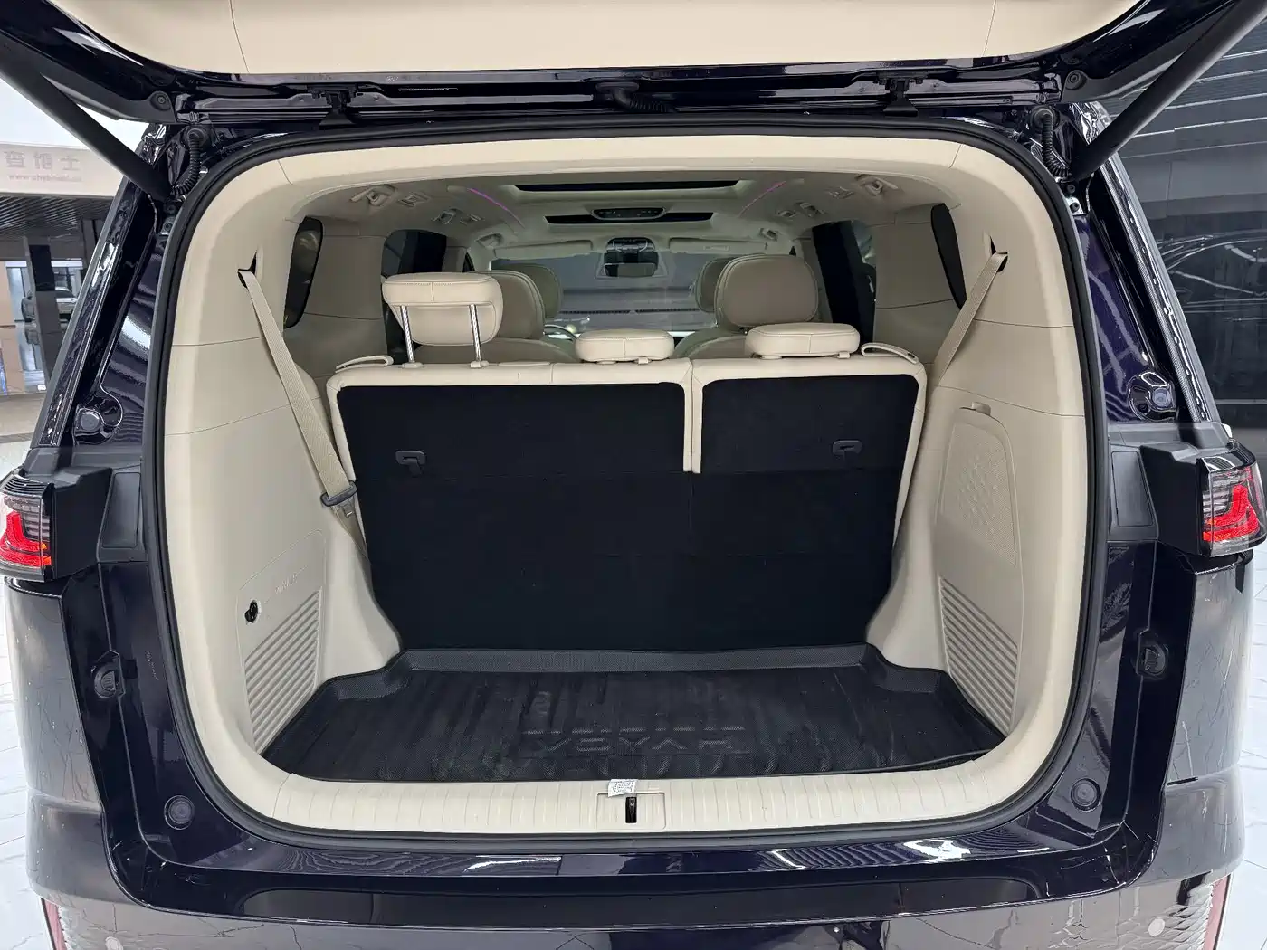 Voyah Auto Voyah Dreamer 2022 Low-carbon Dream+Smart Package фото 16